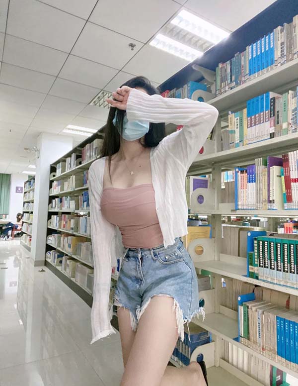 波士顿高端模特价格