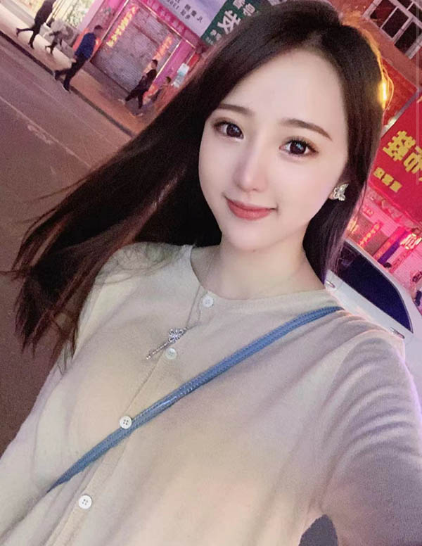 迪拜大学生伴游